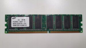 Pamięć RAM Samsung pc3200u-30331-Z 256 MB